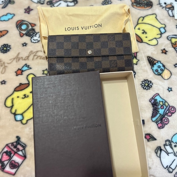 Louis Vuitton Brown Checkered Wallet - Picture 1 of 6